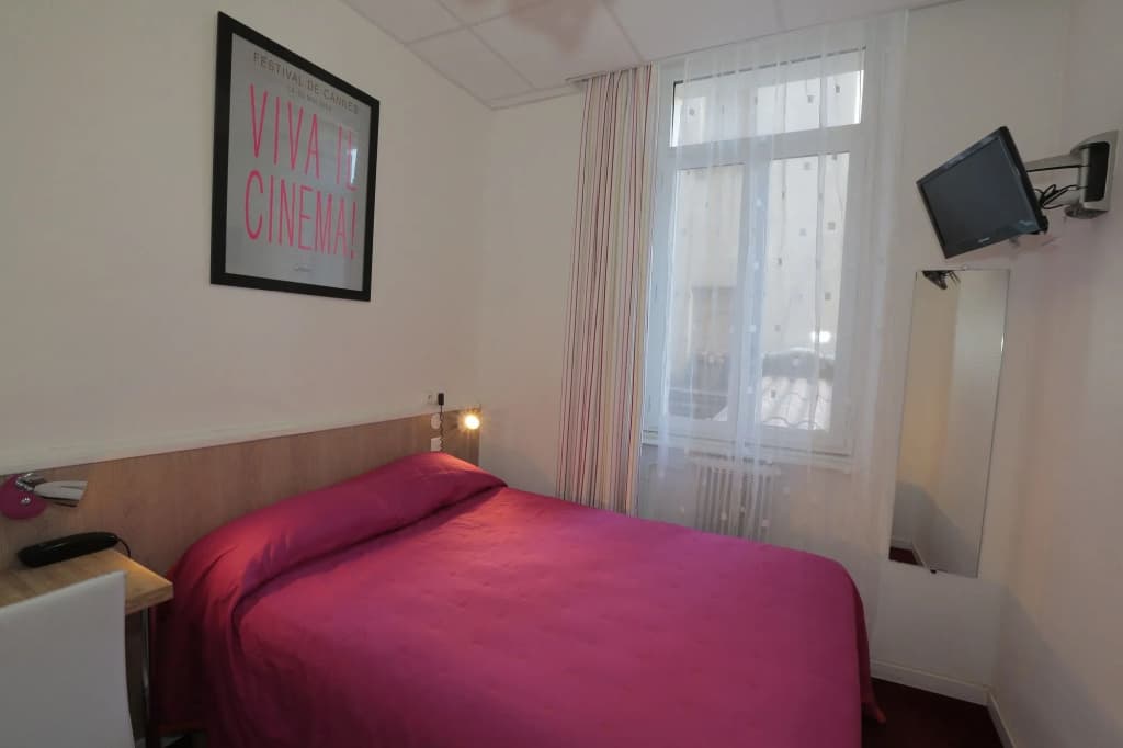 Azurene Royal Hotel - Photo 3