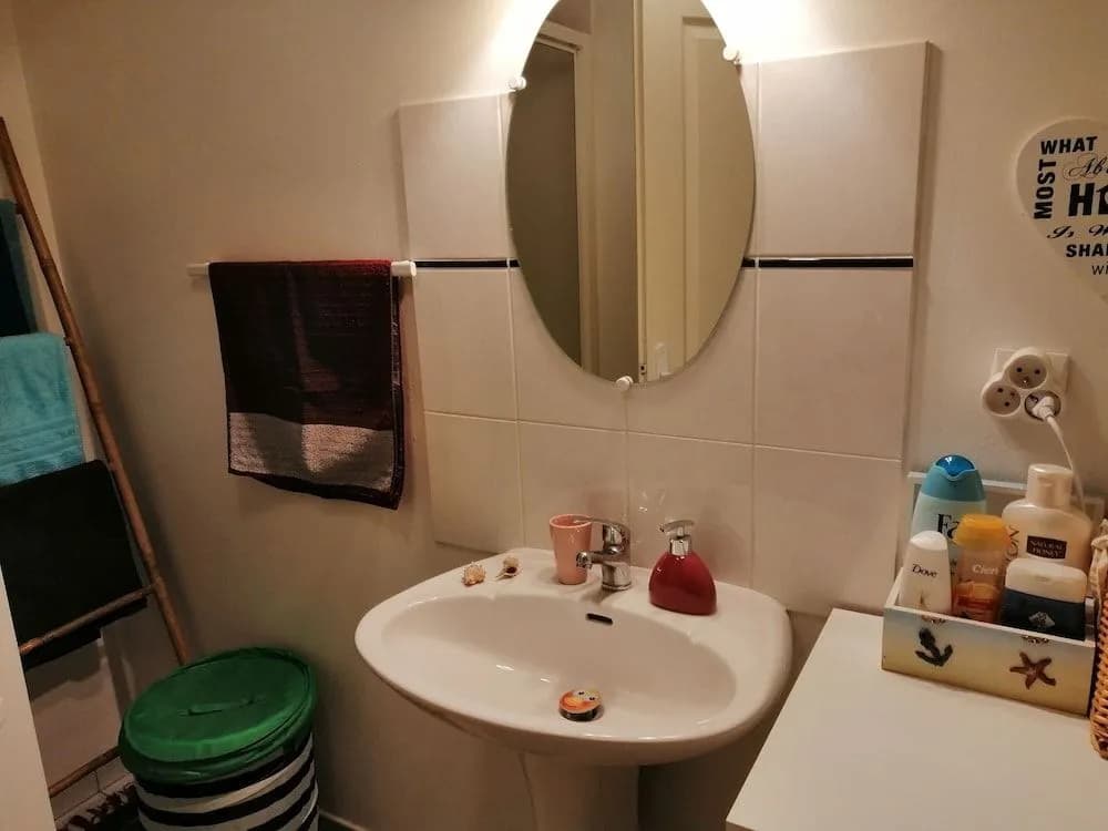 Chambre tout confort - Miniature 6