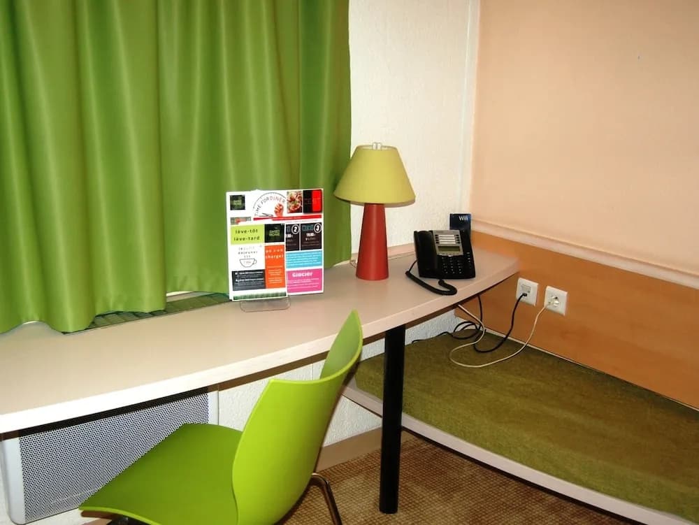 Sweet Home Hotel - Photo 5