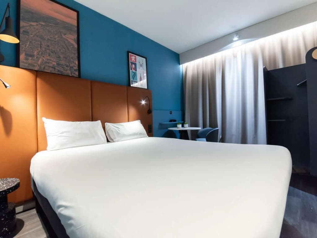 ibis Lyon Nord - Photo 1