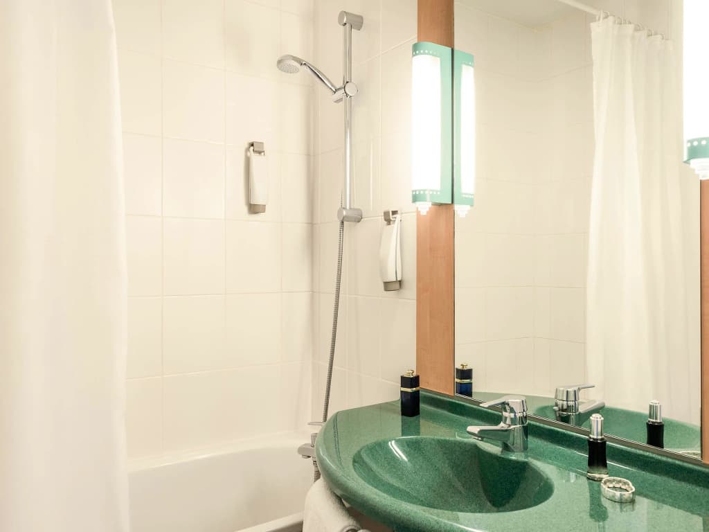 ibis Paris Porte De Bercy - Miniature 6