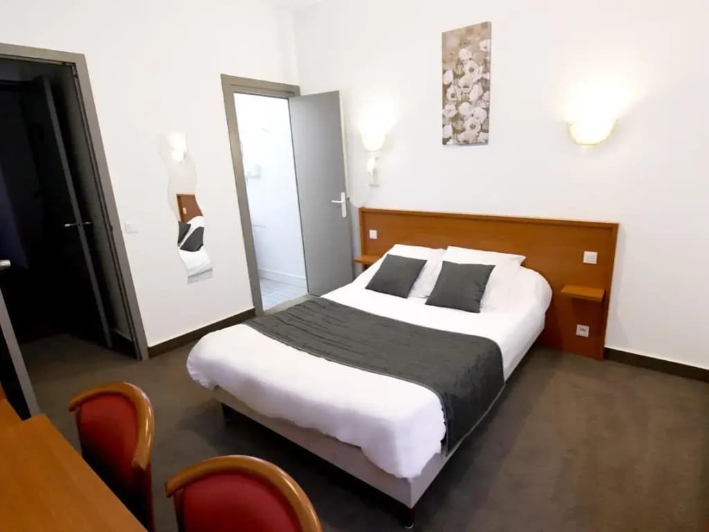 Logis Hotel du Chateau - Miniature 2