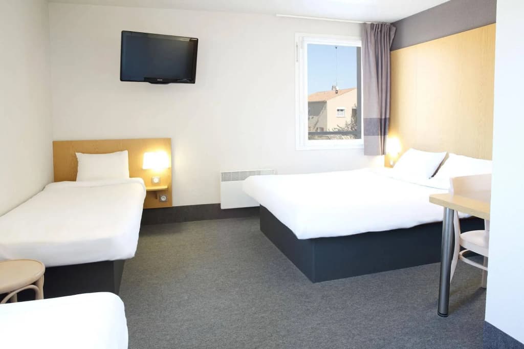 B&B HOTEL Marseille Aéroport Saint-Victoret - Photo 4