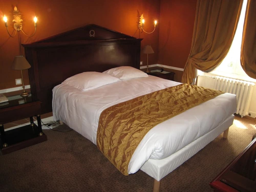 Logis Hôtel Les Maréchaux - Photo 5