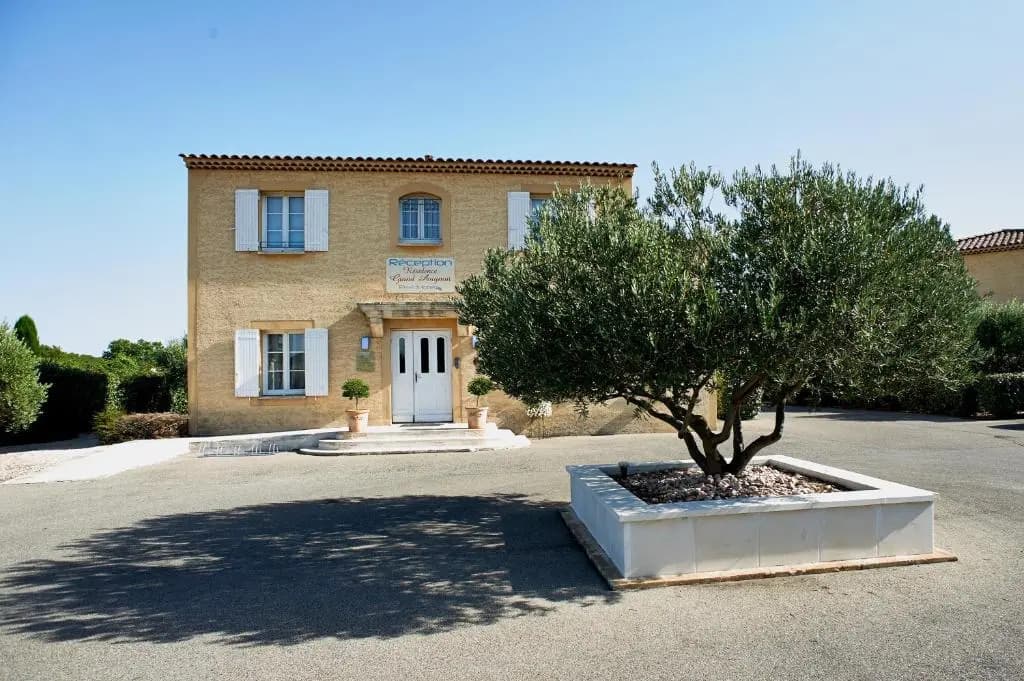 ResidHotel Golf Grand Avignon - Photo 1