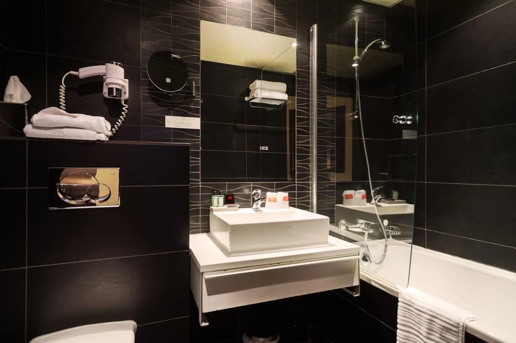 Hotel Arc Elysees - Miniature 7