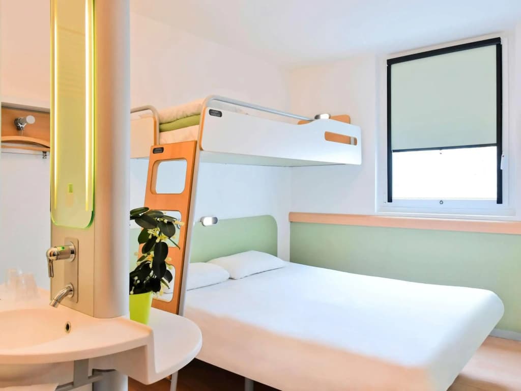 ibis budget Saint-Quentin Centre Gare - Miniature 7