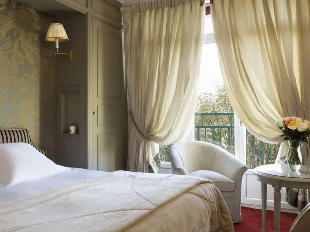 Hôtel Barrière Le Grand Hôtel - Miniature 7