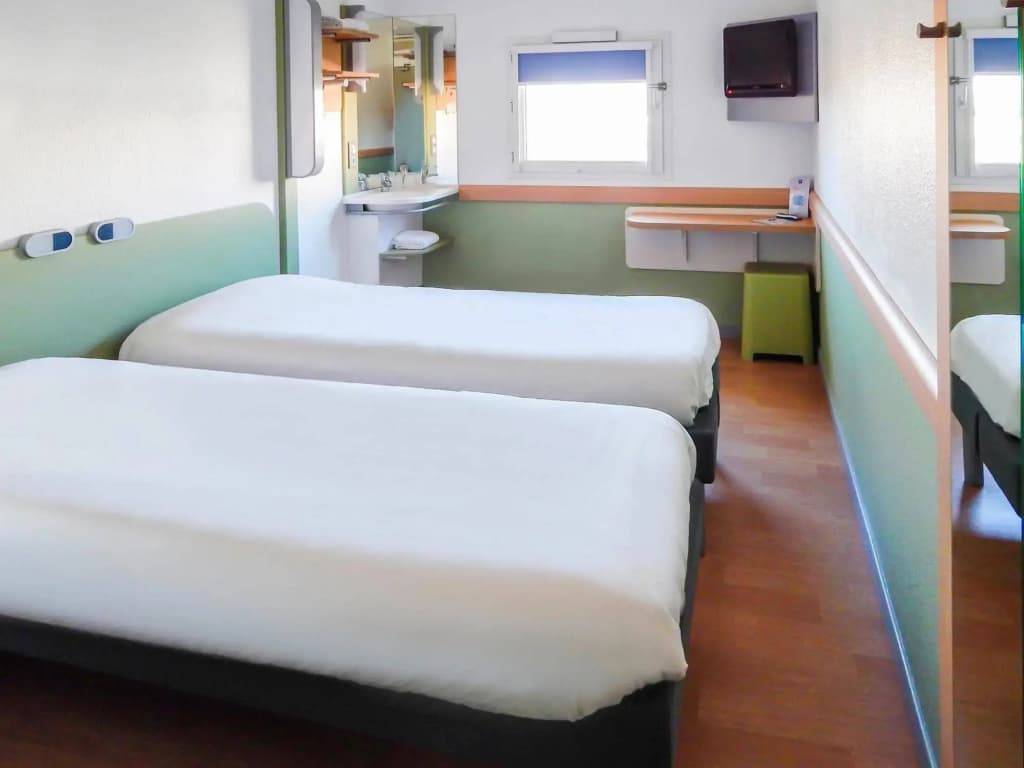 ibis budget Clermont Ferrand Sud - Photo 4