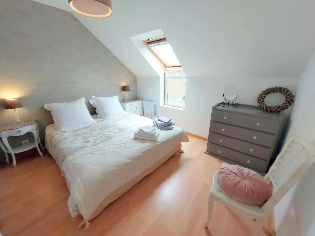 Beachfront Holiday Home in Guisseny - Miniature 2