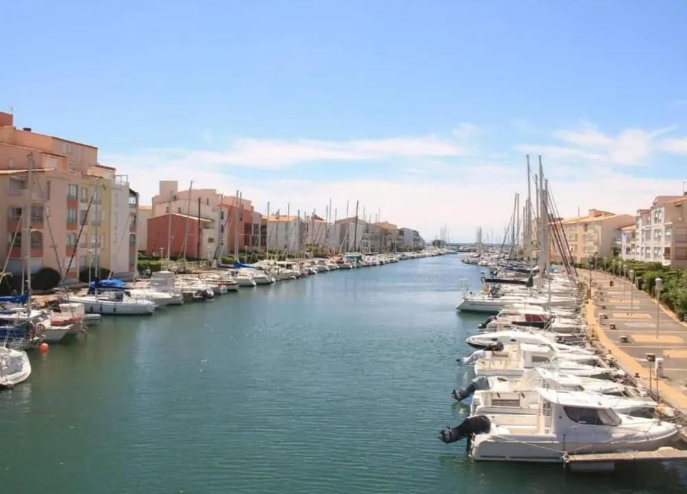 Relaxed Coastal Living in Agde - Miniature 7