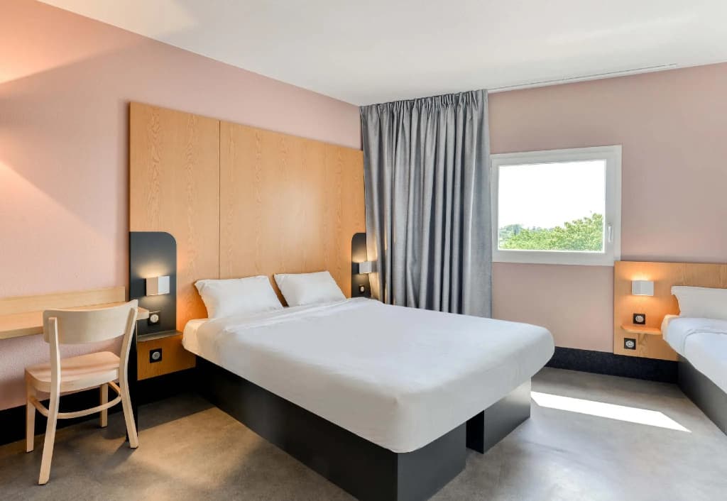 B&B HOTEL Montpellier Centre Le Millénaire - Photo 4