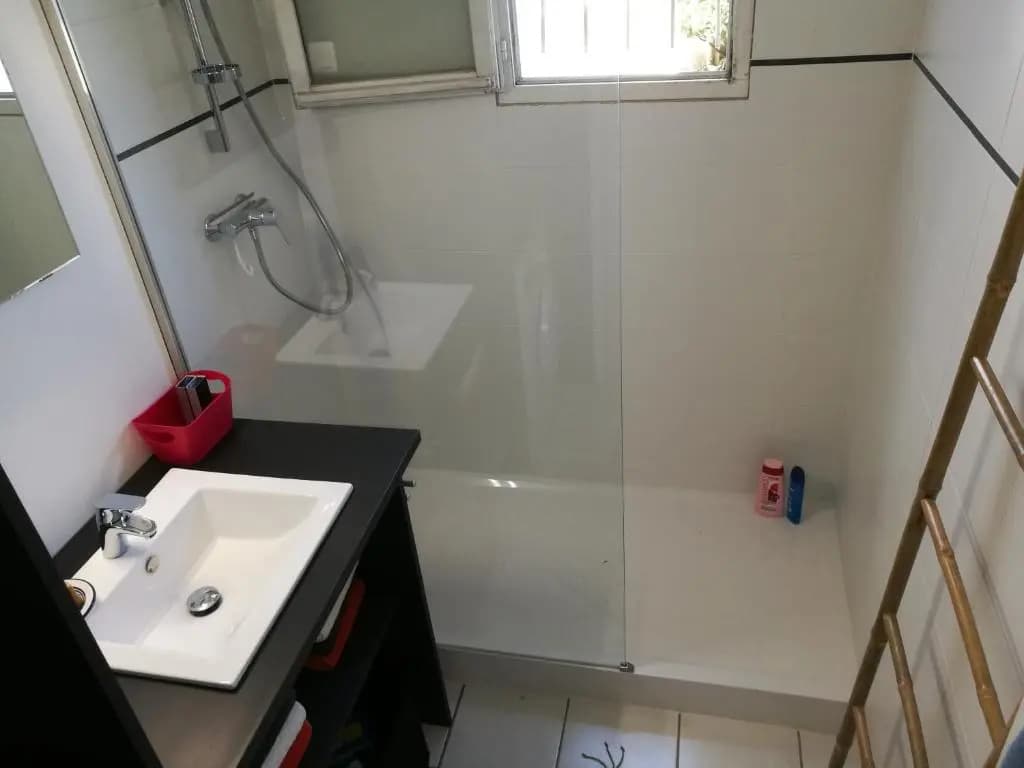 Nicolas I, 53m2, une chambre, parking privé - Miniature 7