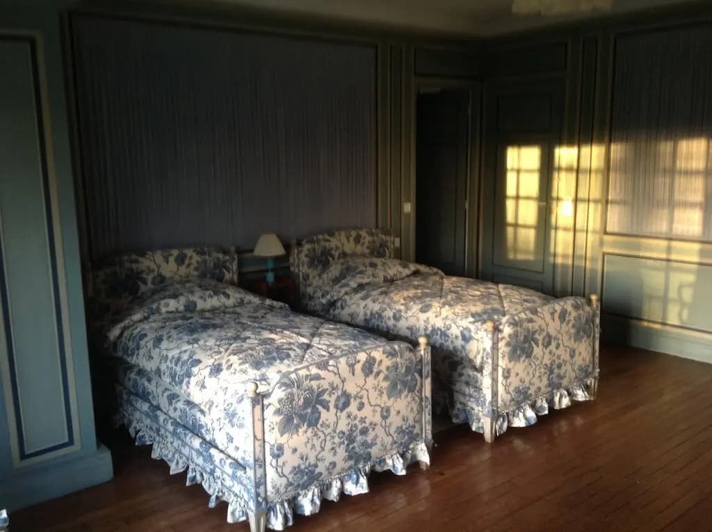 Chambres d'Hôtes Le Manoir de Beaumarchais - Photo 4