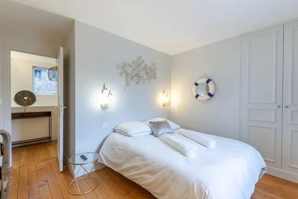 High-end 75m2 Apartment - Place Morny - Photo 4
