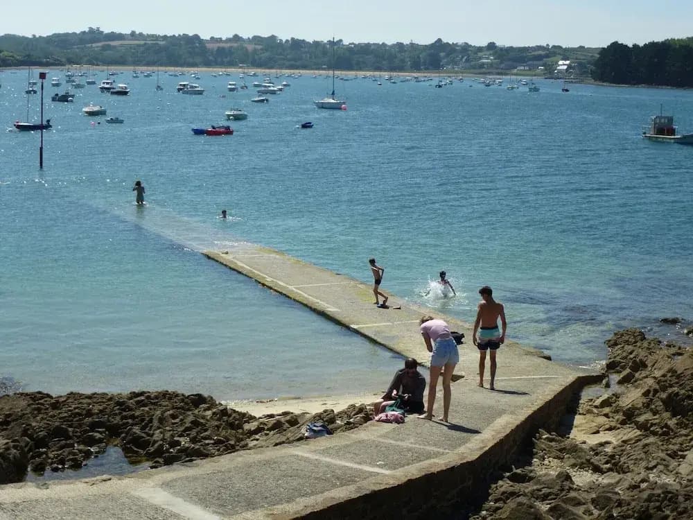 Charming Sea View Stay, 50m Close - Miniature 7
