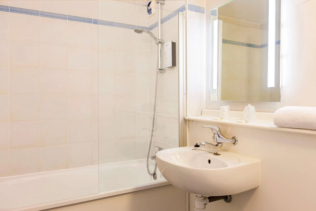 Comfort Hotel Lens - Noyelles Godault - Miniature 8