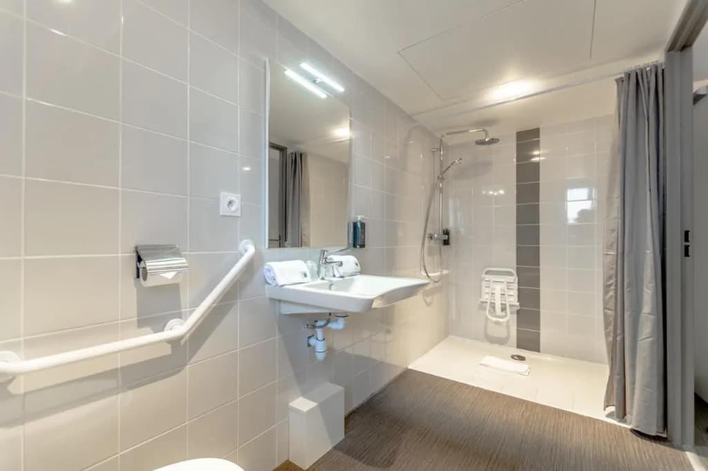 Sure Hotel by Best Western Saint-Raphael Le Dramont - Miniature 7