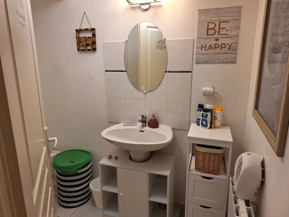 Chambre tout confort - Miniature 7