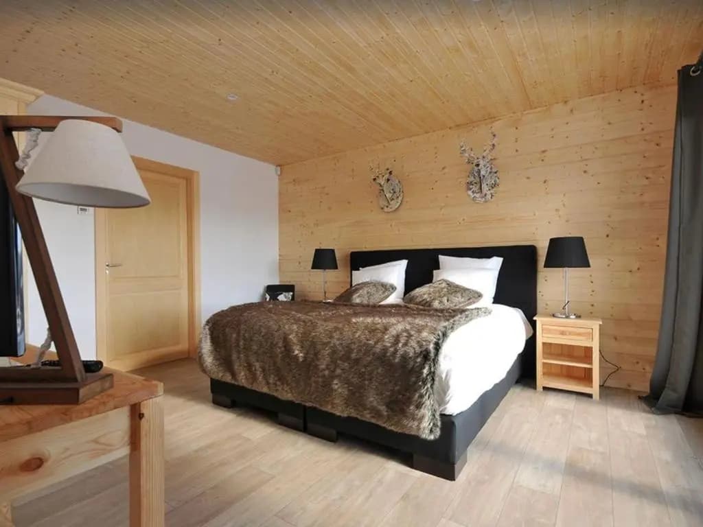 INUï, GRAND CHALET DE LUXE NEUF, SAUNA, SPA, classé 5 étoiles - Photo 1