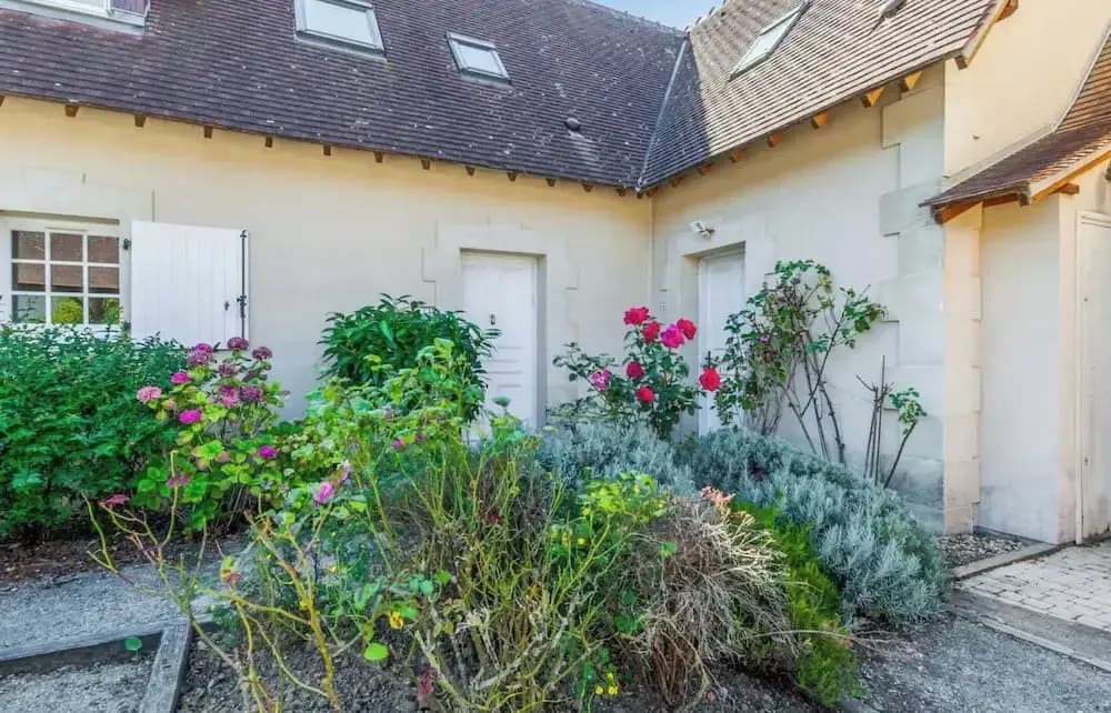 Charming House With Garden in Residence With Pool - Miniature 8