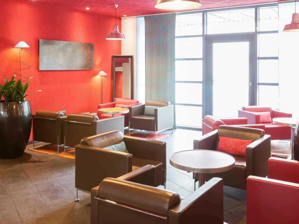 Novotel Suites Nancy Centre - Photo 1