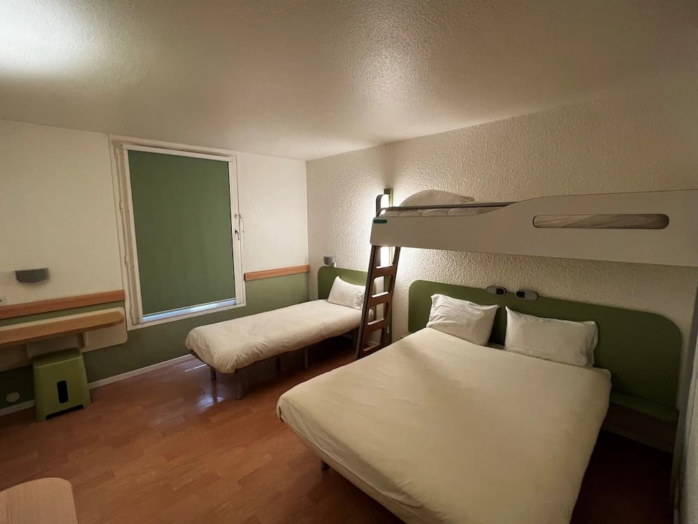 ibis budget Marseille Est Porte d'Aubagne - Photo 3