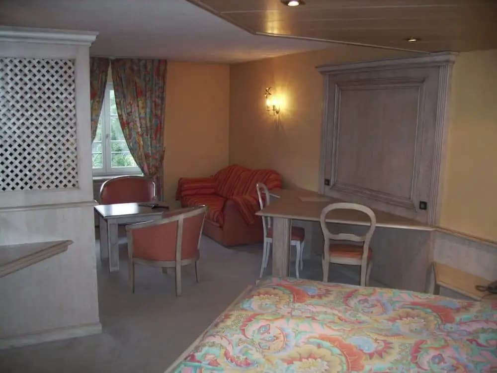 Hôtel Des Vosges - Photo 3