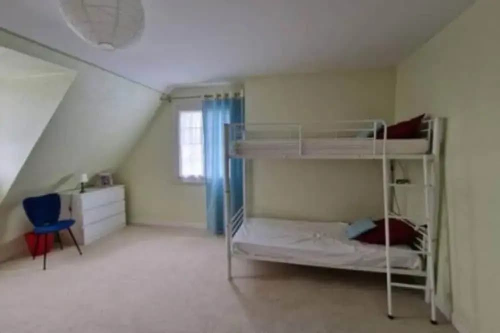 Family-friendly Holiday Home Near the Coast - Miniature 5