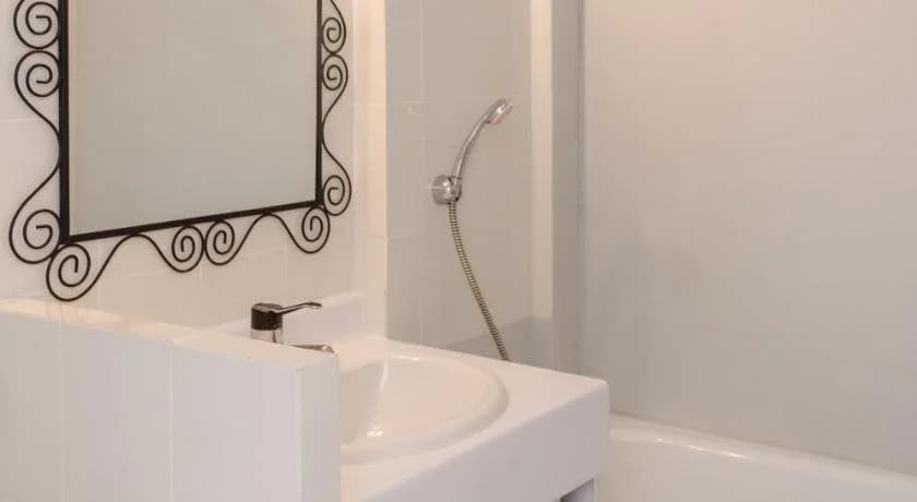 Hôtel Le Pont Bernet - Miniature 7