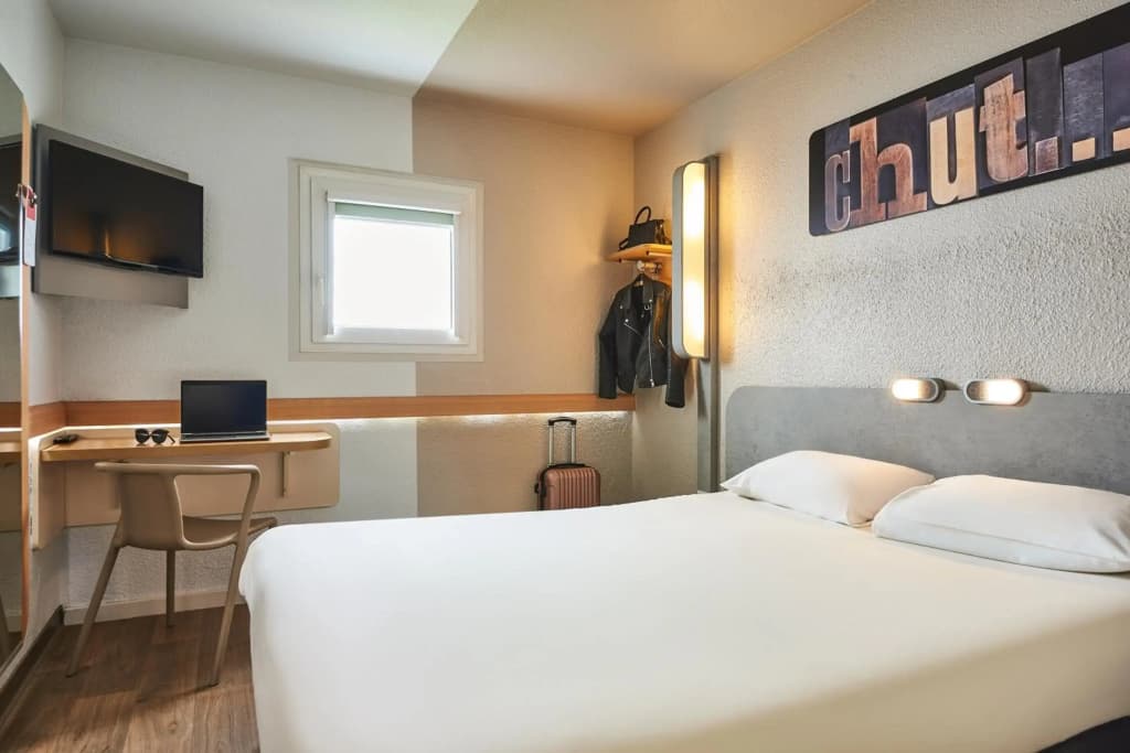 ibis budget Versailles Chateau Saint Cyr - Miniature 7