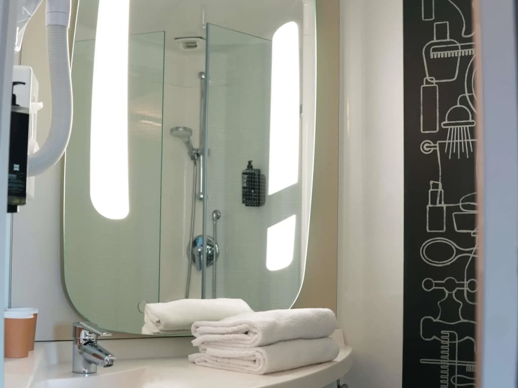 ibis budget Caen Porte de Bretagne - Miniature 8