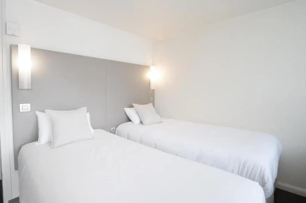 Hotel Campanile Reims Sud - Bezannes - Miniature 7