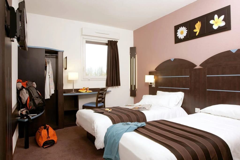 Sure Hotel by Best Western Saint-Amand-Les-Eaux - Photo 4