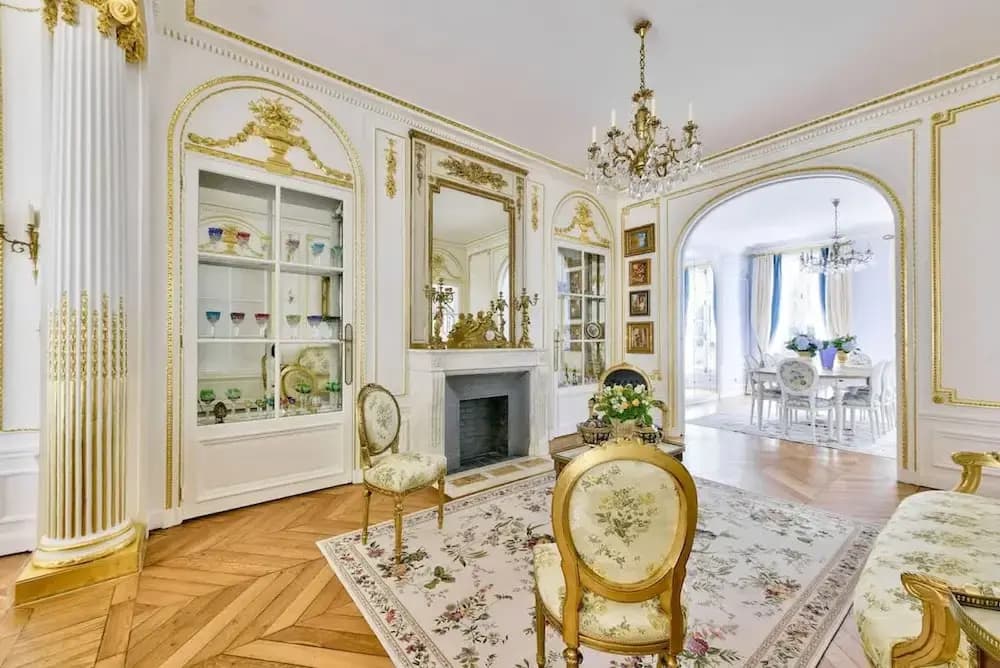 Noble Luxury Residence in the Heart of Paris - Photo 2