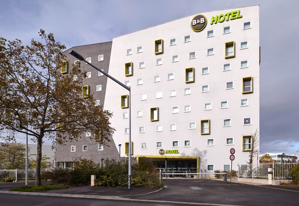 B&B HOTEL NANTERRE Rueil Malmaison - Photo 1