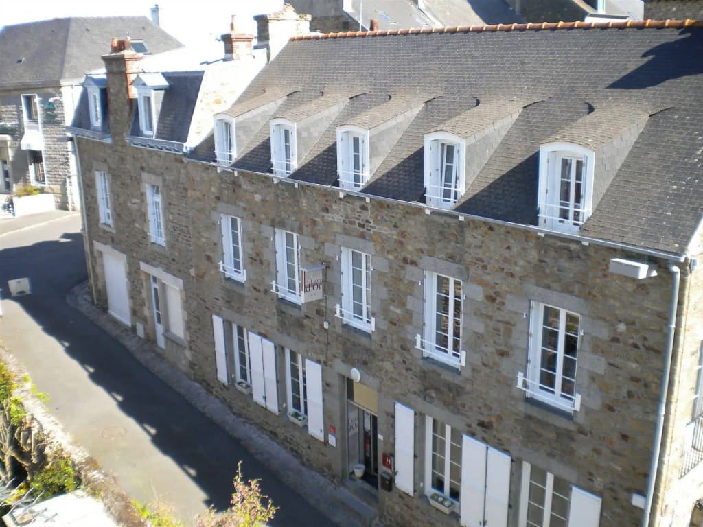 Hotel le Lion d'or - Photo 1