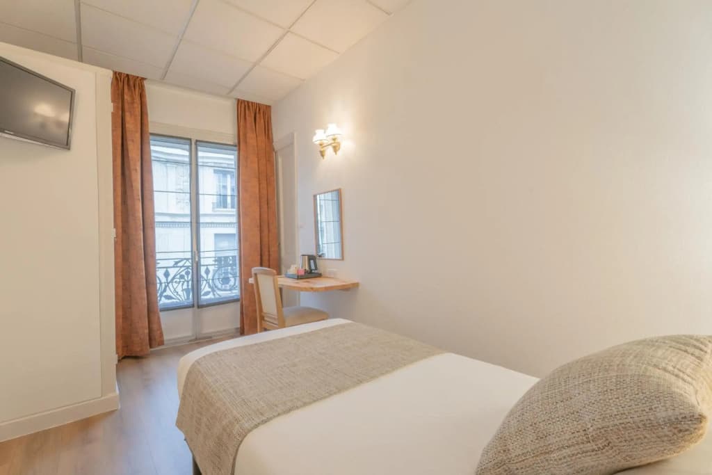 Hotel Busby - Photo 3