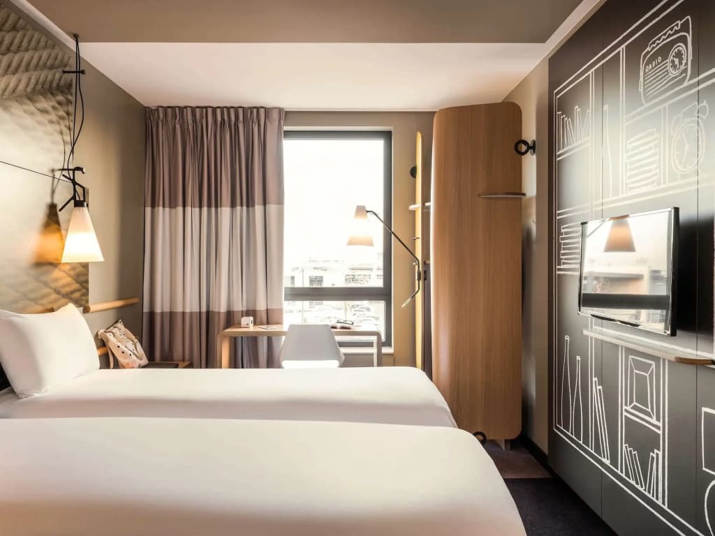 ibis Paris Coeur d'Orly Airport - Photo 5