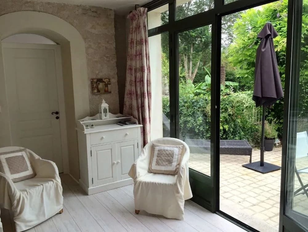 Loire Valley Medieval Getaway - Photo 2