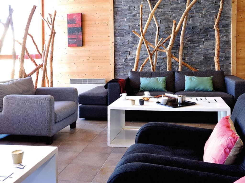 Apartment in France With Balcony Views - Photo 2