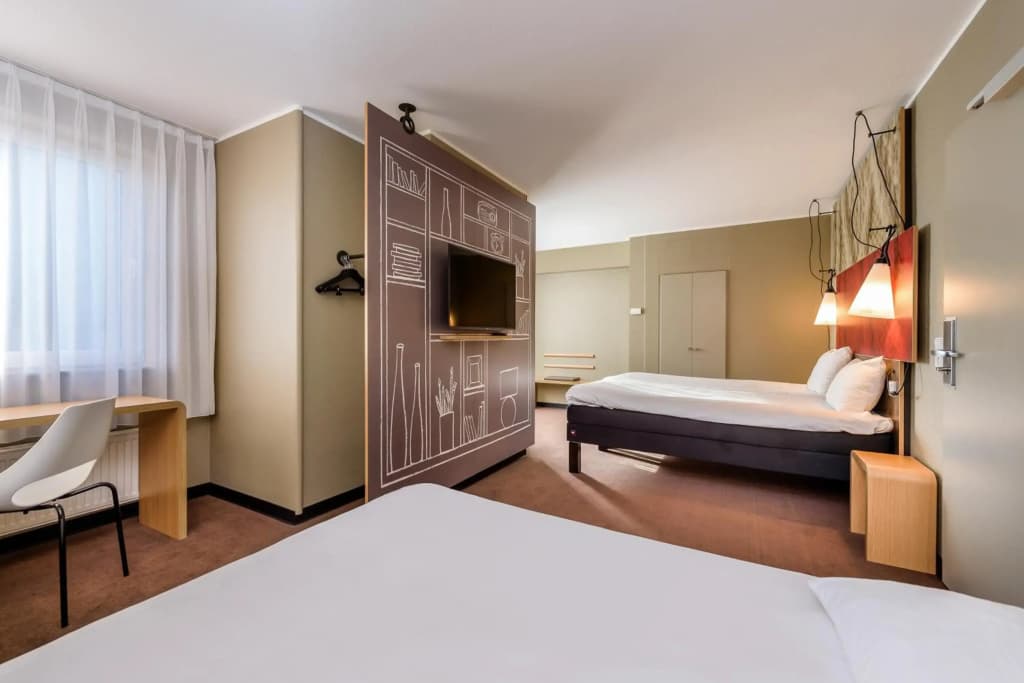 Ibis Lille Centre Grand Palais - Photo 2