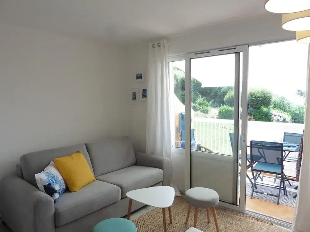 Studio in Sainte-maxime Near Sandy Beaches - Photo 3