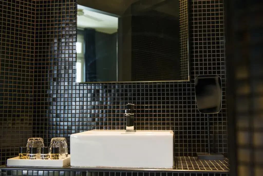 Hotel Home - Miniature 7