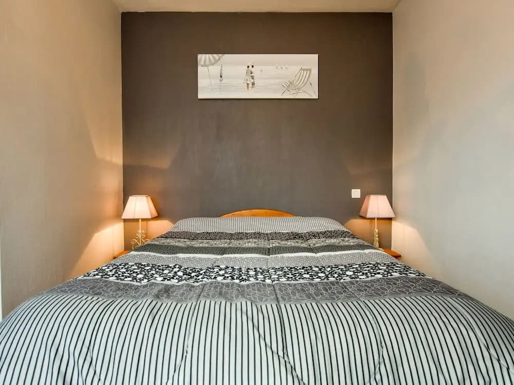 Coastal Retreat in Plurien - Miniature 5