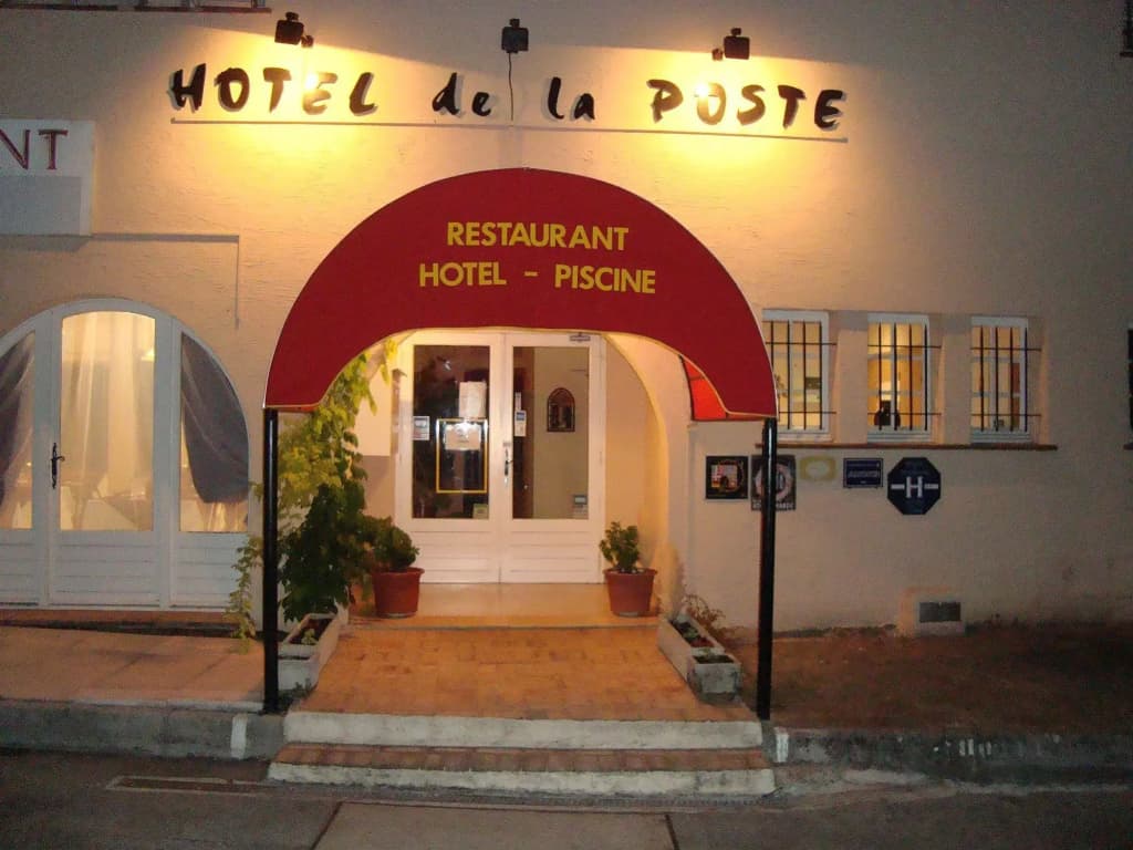Hôtel de la Poste - Photo 1