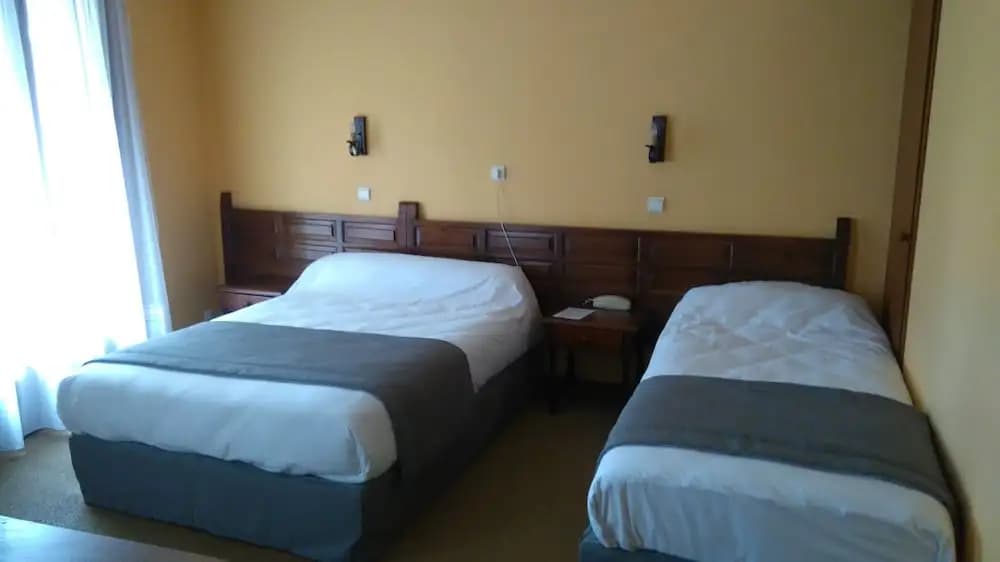 Hotel Des Arcades - Photo 5