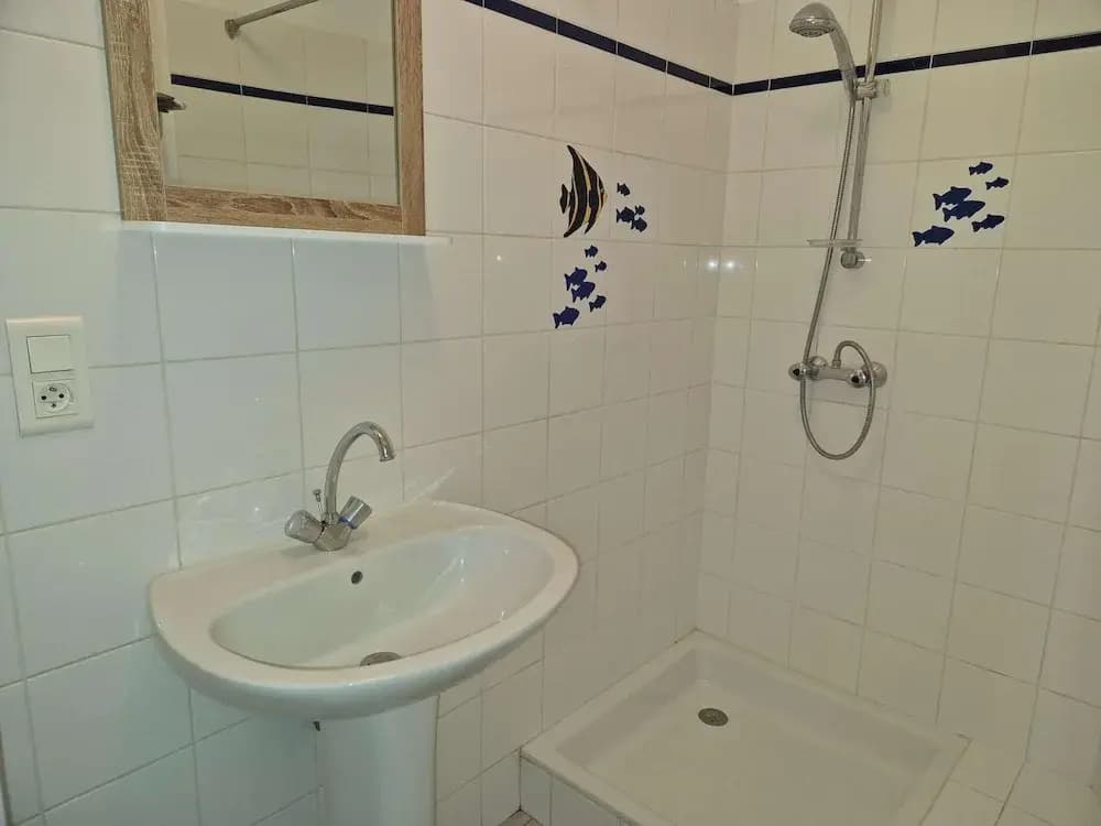 Lovely Apartment in a Prime Location With Direct Access to the Beach, Mesquer - Miniature 6