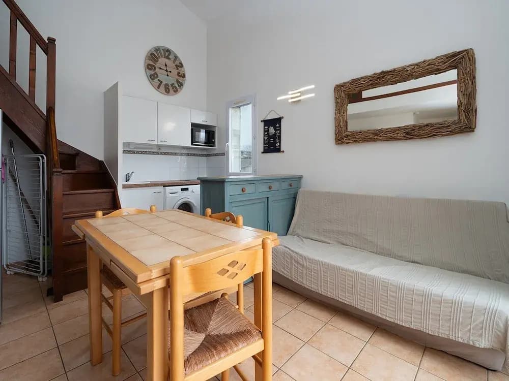 Sunny Terrace & Seaside Charm - Photo 1