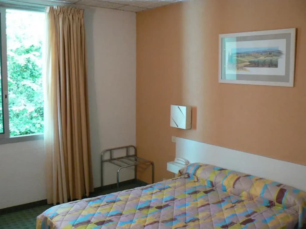 Hotel Les Chenes - Photo 2